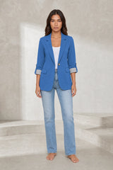 Fitted three-quarter sleeve blazer