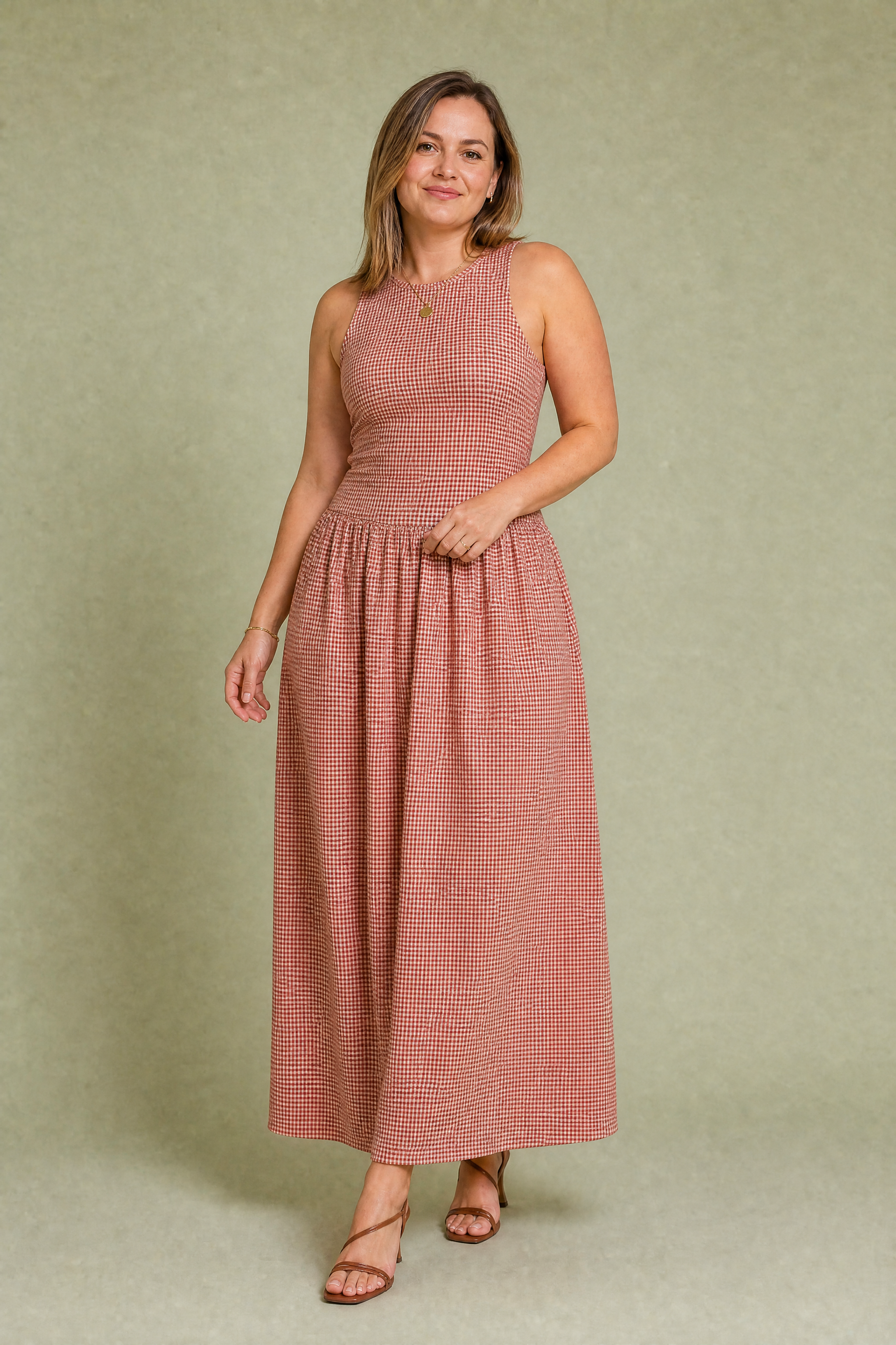 Robe longue vichy smockée | Porté sur une autre silhouette | Lounelle Paris