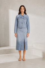 Ensemble veste jean et jupe midi