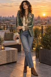 Blazer ajusté vert à fleurs et rayures | Deuxième photo lifestyle | Lounelle Paris