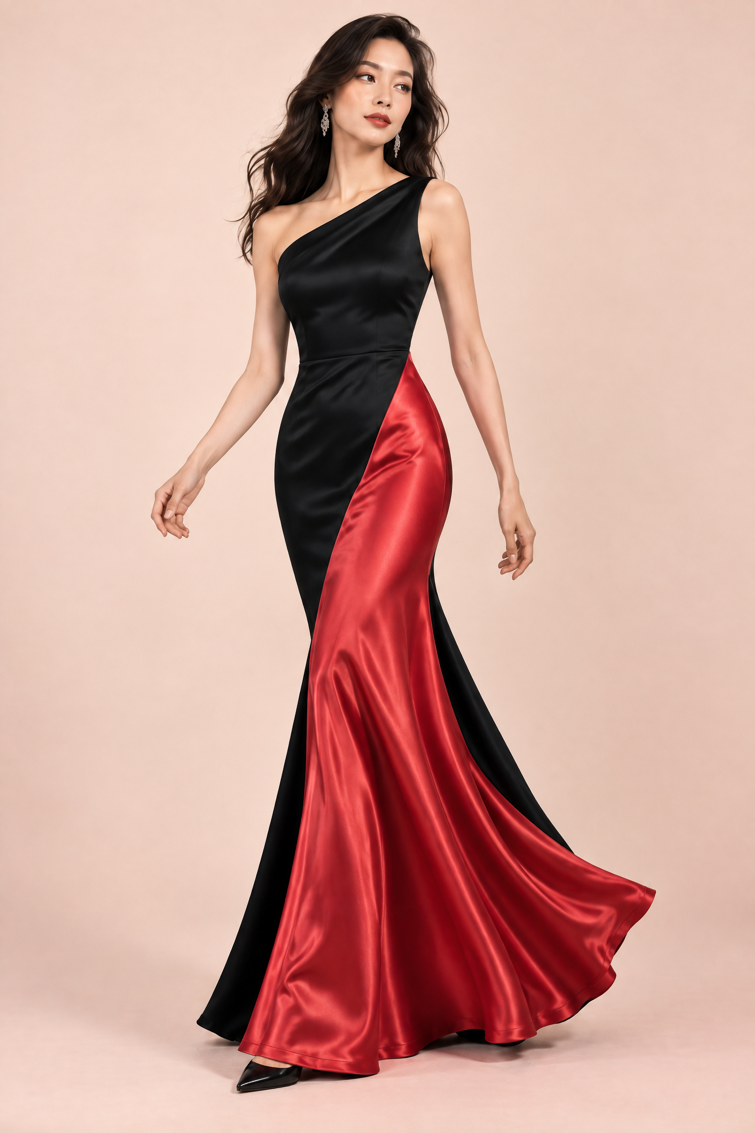 Robe longue noire et rouge à une épaule | Vue en mouvement | Lounelle Paris