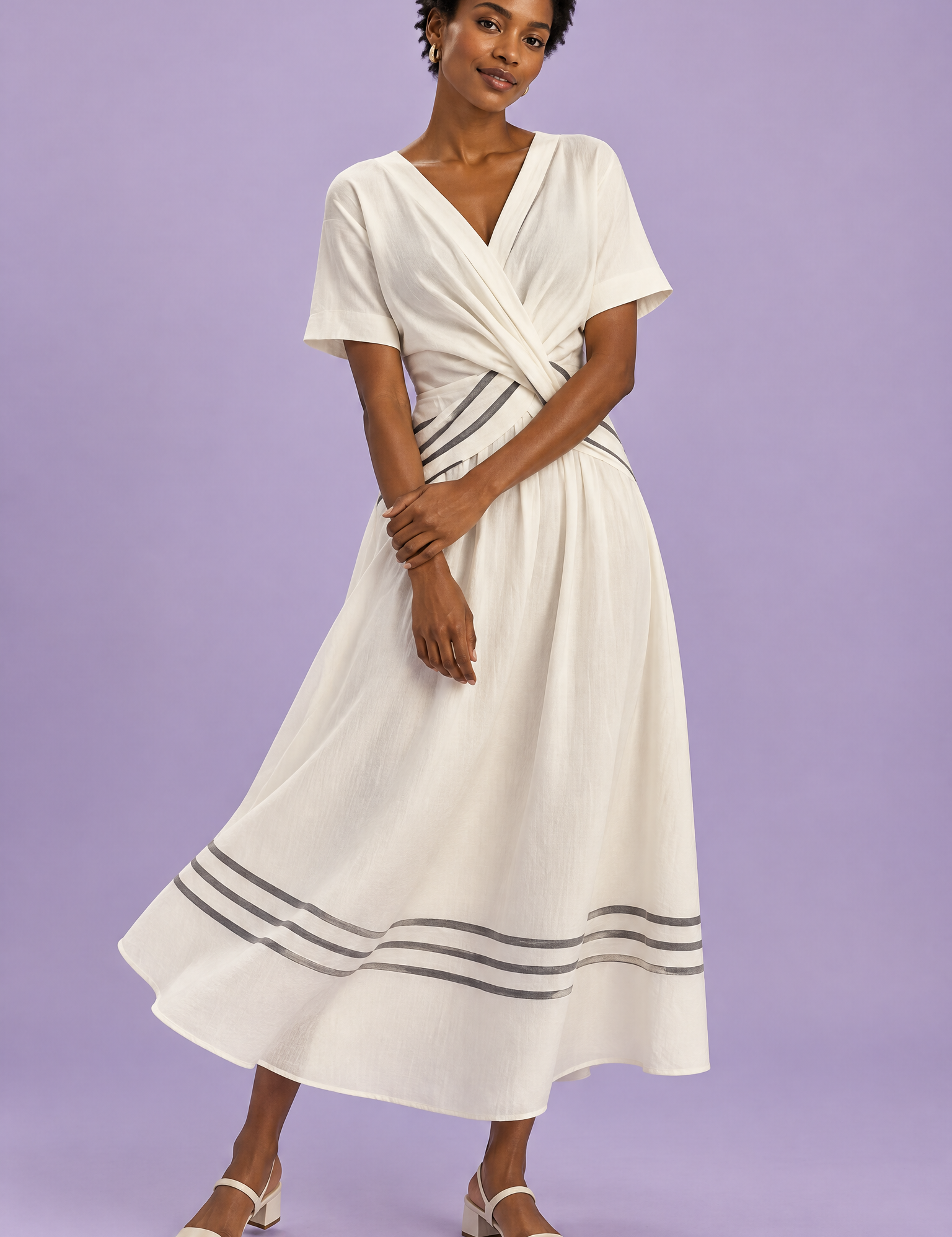 Robe portefeuille écrue à col V | Vue de face | Lounelle Paris