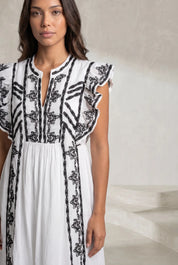 Robe blanche à volants brodée | Lounelle Paris
