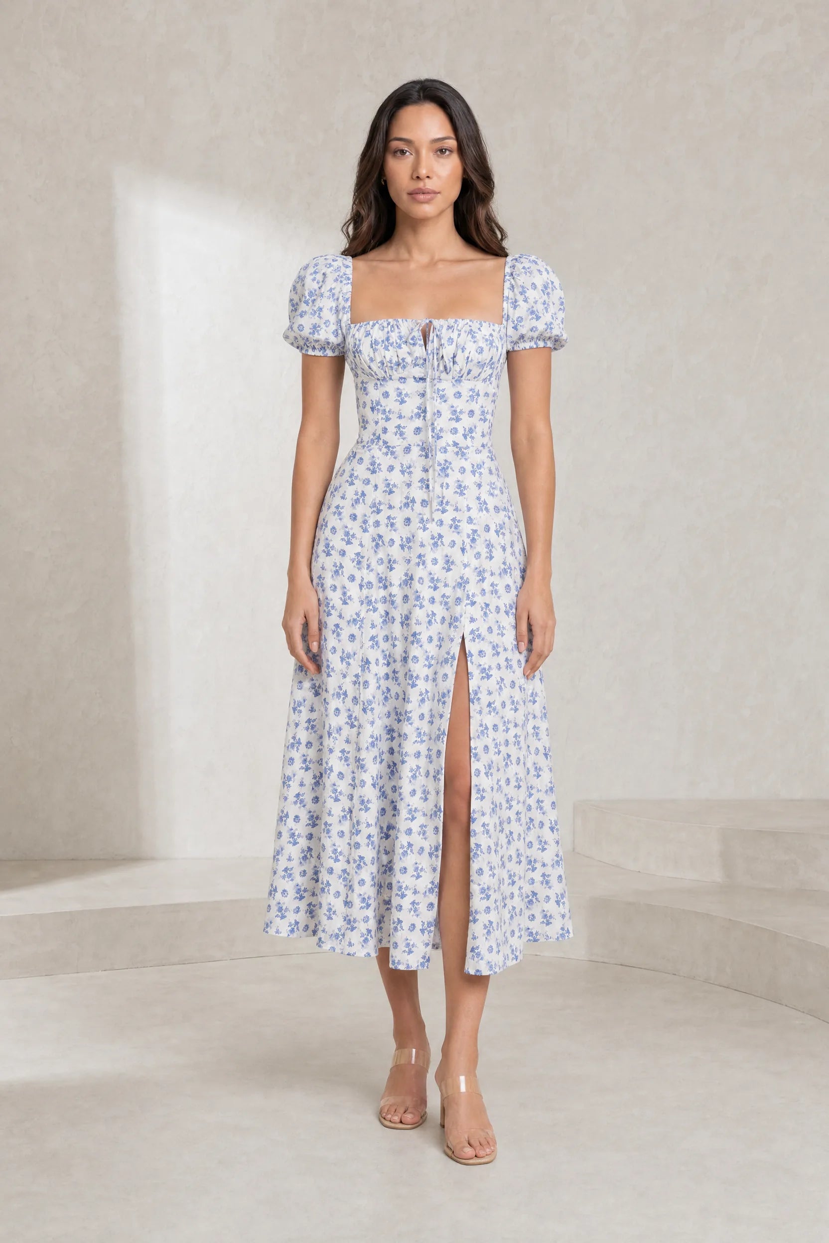 Robe bleue encolure carrée manches bouffantes | Lounelle Paris