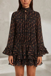 Robe noire imprimée à volants | Lounelle Paris
